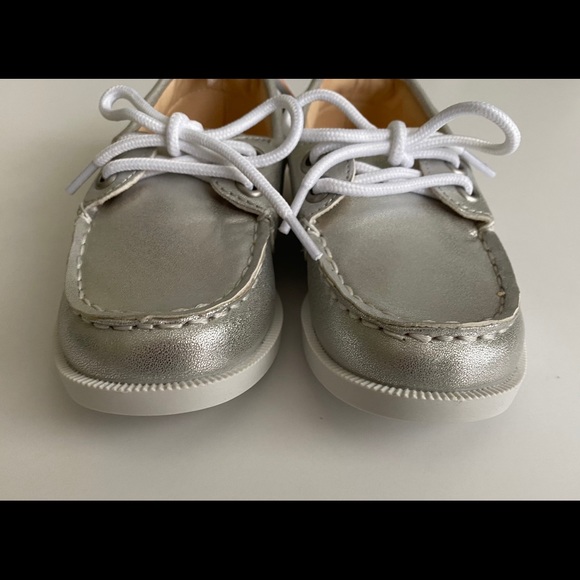 Boat Shoes - Picture 3 of 9